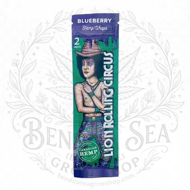 Blunt Wrap Lion Rolling Circus Blueberry en su librillo, sobre fondo blanco