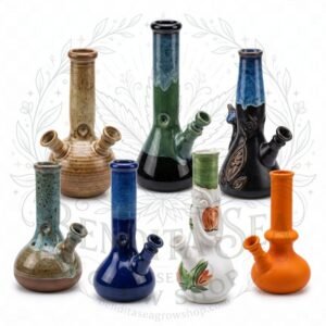 Bongs Cerámicos: bongs de cerámica esmaltada en modelos surtidos, sobre fondo blanco