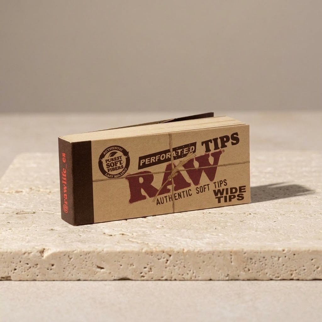 Filtros RAW Tips Perforados sobre un bloque de piedra clara