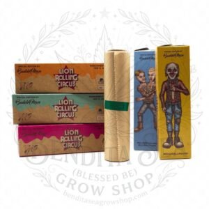 Papel para Extracciones Lion Rolling Circus 15cm X 10m: tres cajas y un rollo, sobre fondo blanco