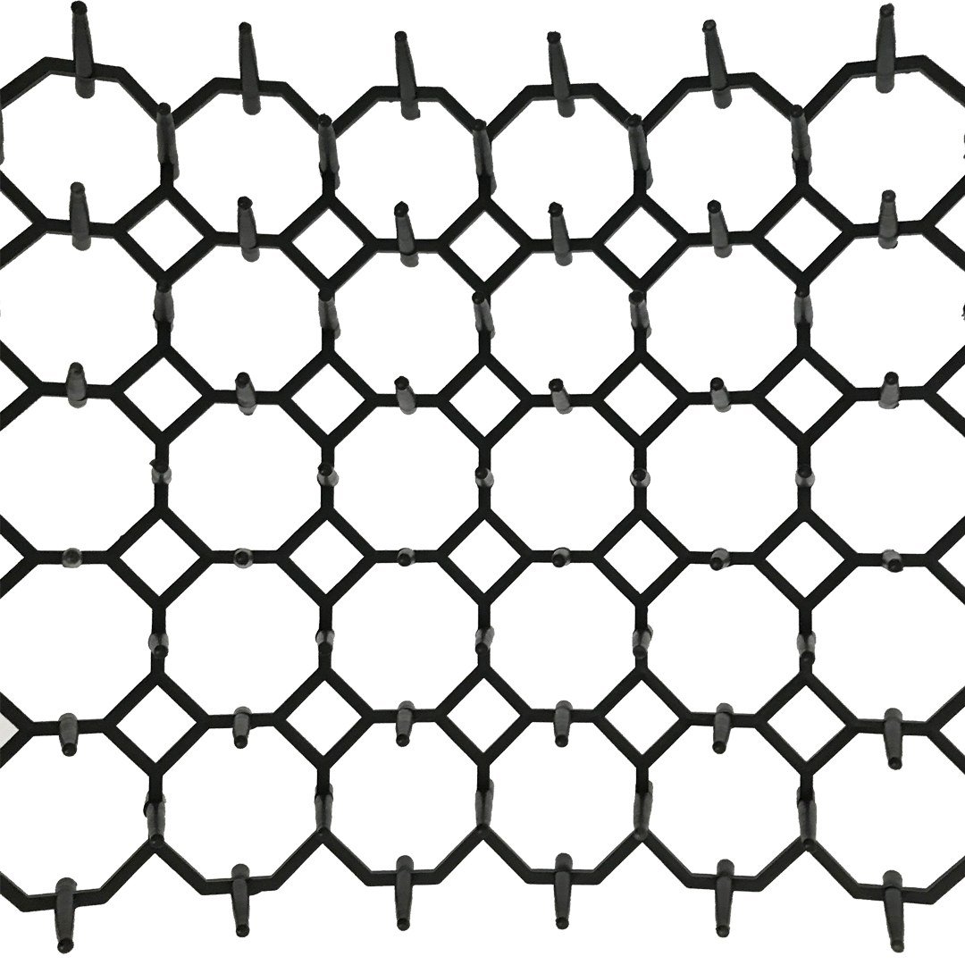 Rejilla hexagonal del tapete contra animales vista desde arriba